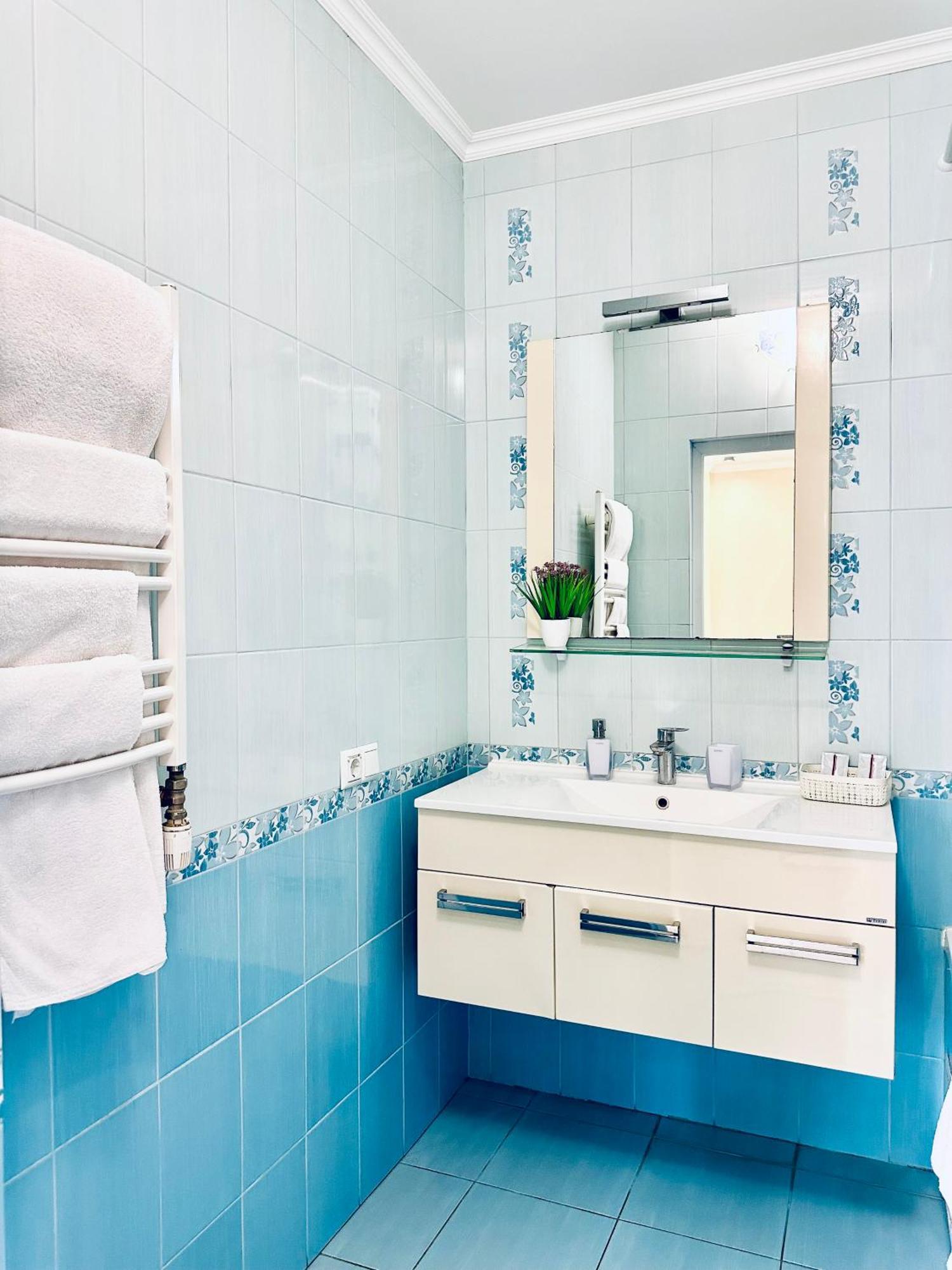 Apartments With A Coffee Machine In The City Center, Near A Park And Zlata Plaza Rivne Extérieur photo